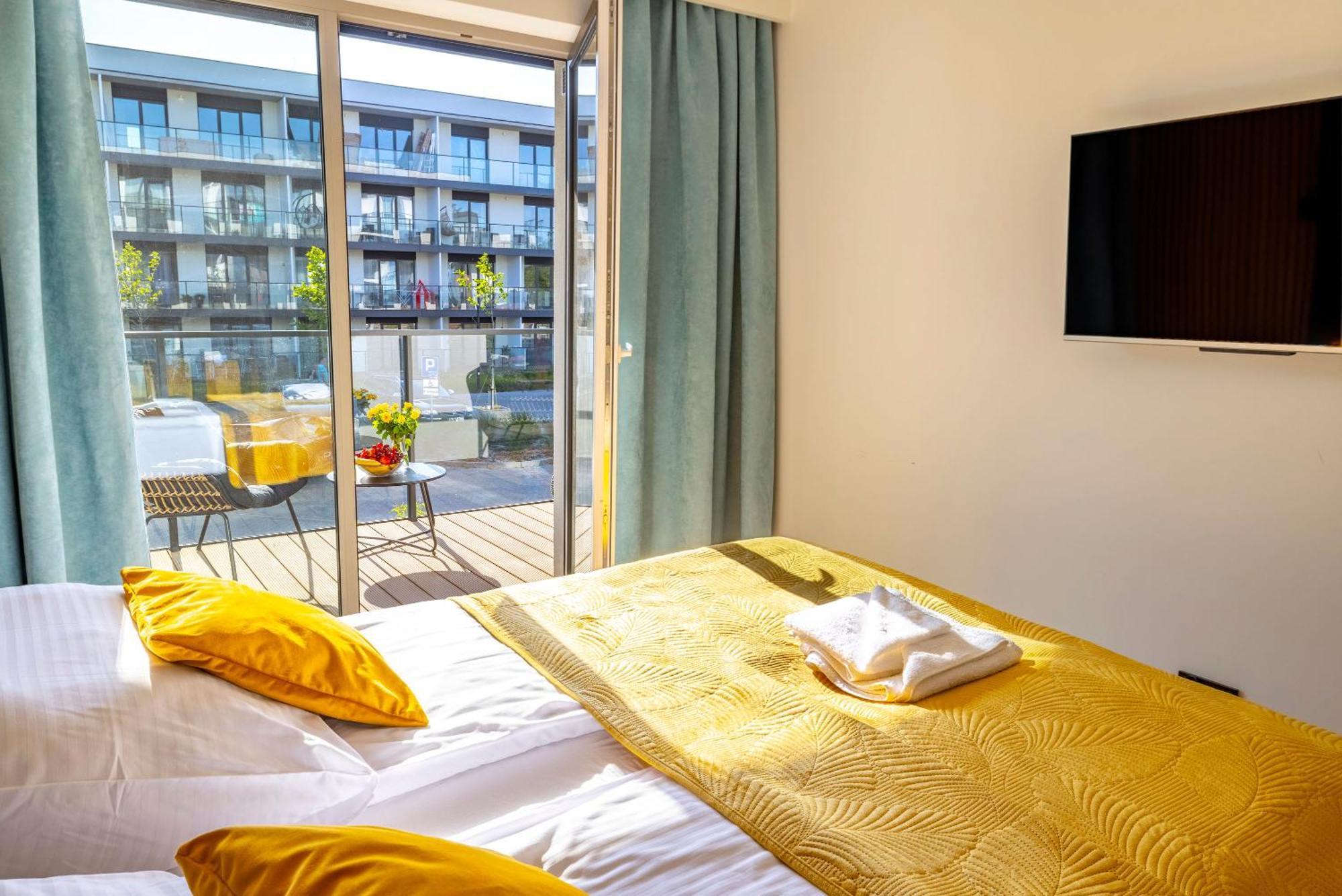 Apartament Opal - Family & Spa Apartment Dziwnow Exterior photo